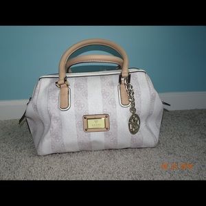 Guess purse with strap